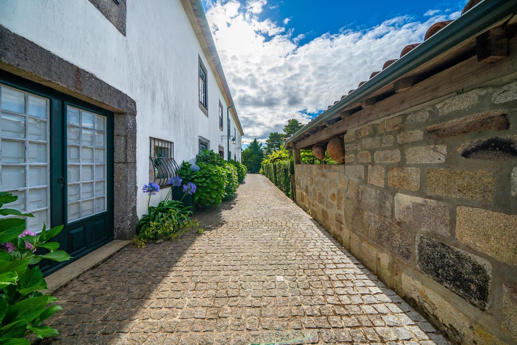 Gasthaus Quinta Da Aldeia Ponte de Lima Exterior foto